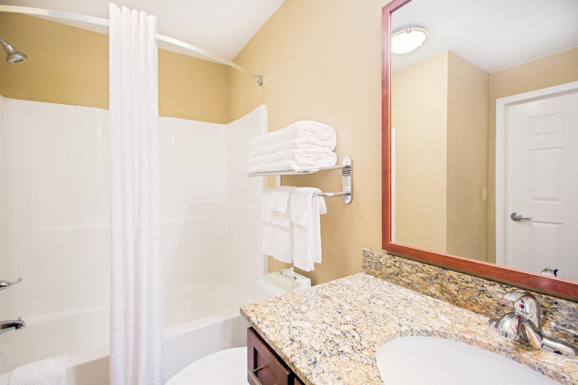 Candlewood Suites Pittsburgh-Cranberry By Ihg Cranberry Township Exterior photo